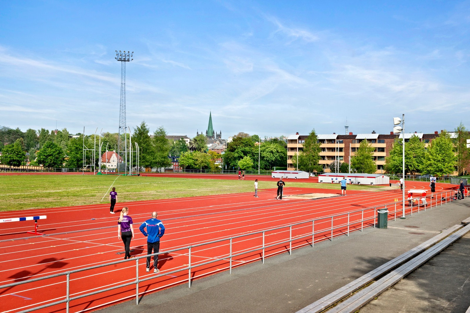 Øya Stadion med friidrettsbane også rett i nærheten. Galleribilde