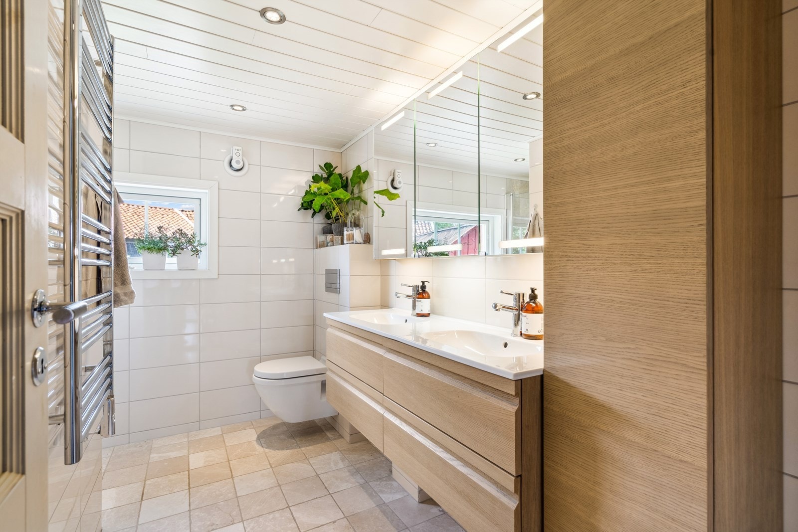Lekkert baderom i tilbygg fra 2013 Galleribilde