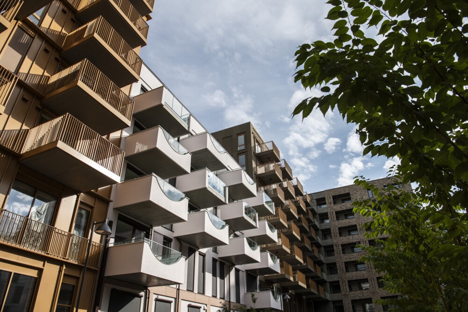 Clemenskvartalet med sine varierte fasader Galleribilde