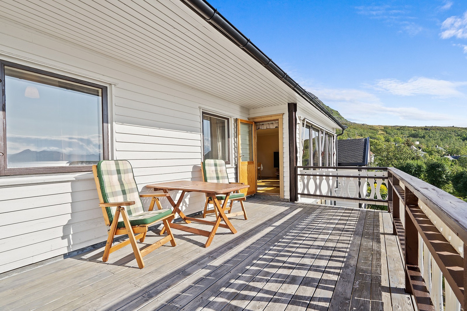 Solrik væranda Galleribilde