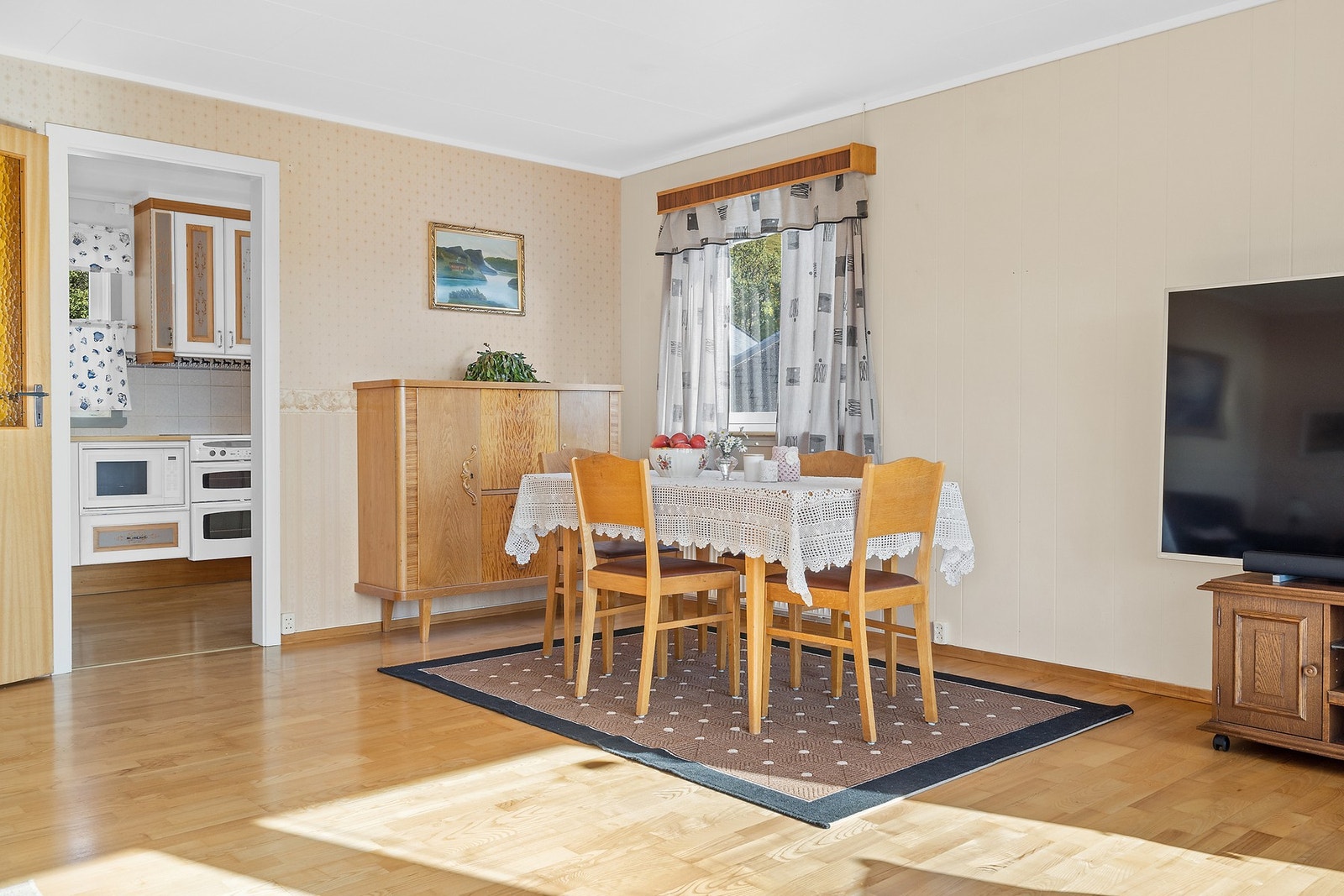 Spisestuedel Galleribilde