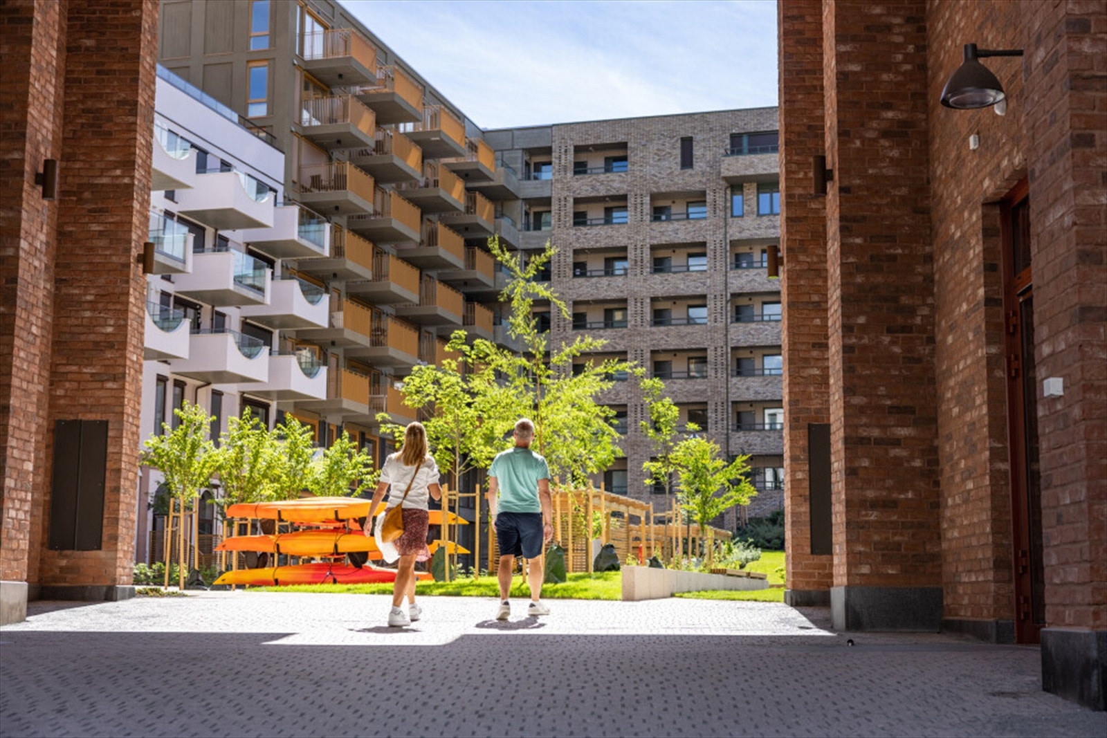 Clemenskvartalet i Bjørvika er noe helt utenom det vanlige, med fasader som varierer i form, høyde og ikke minst farge Galleribilde
