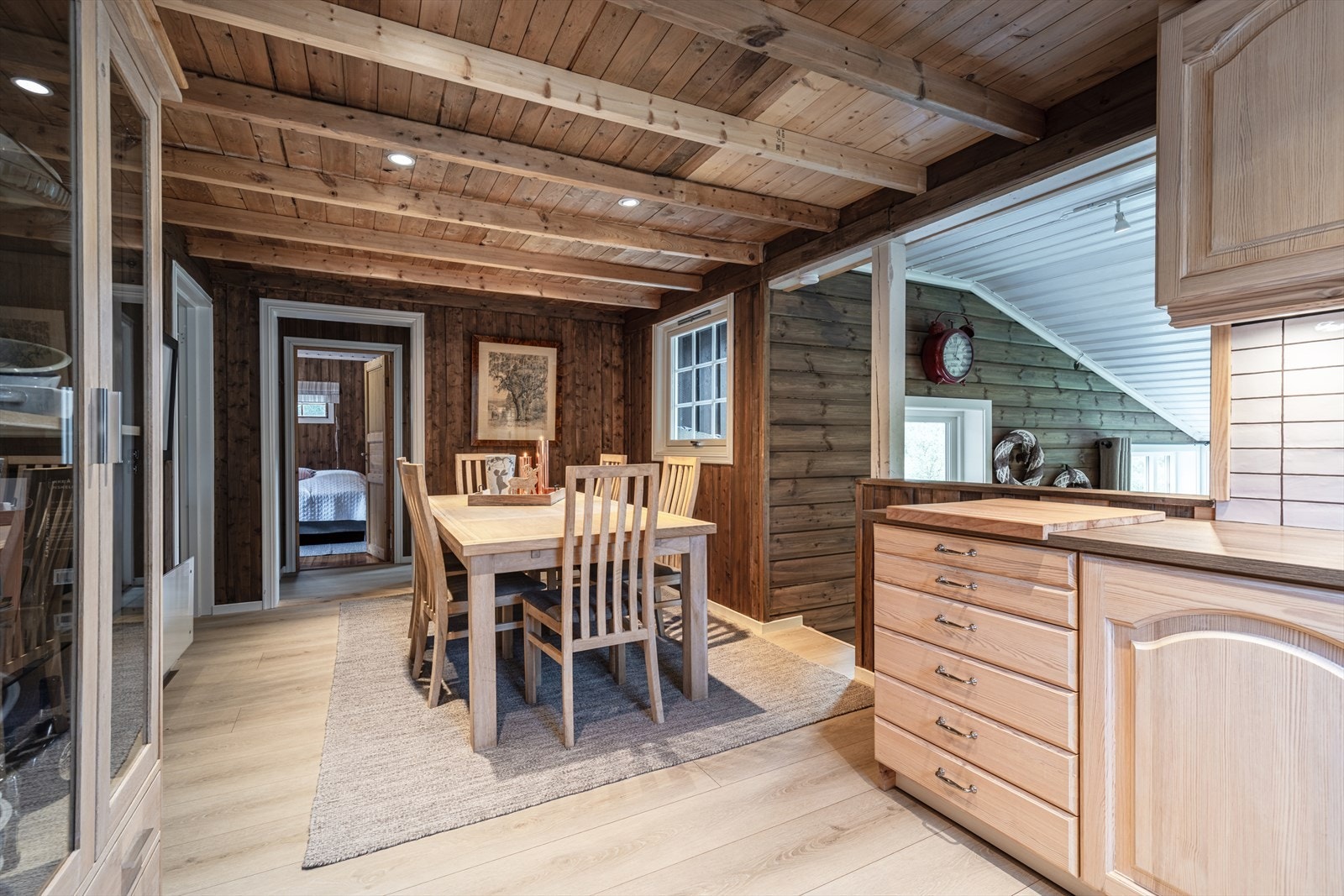 Spisestue/kjøkken Galleribilde