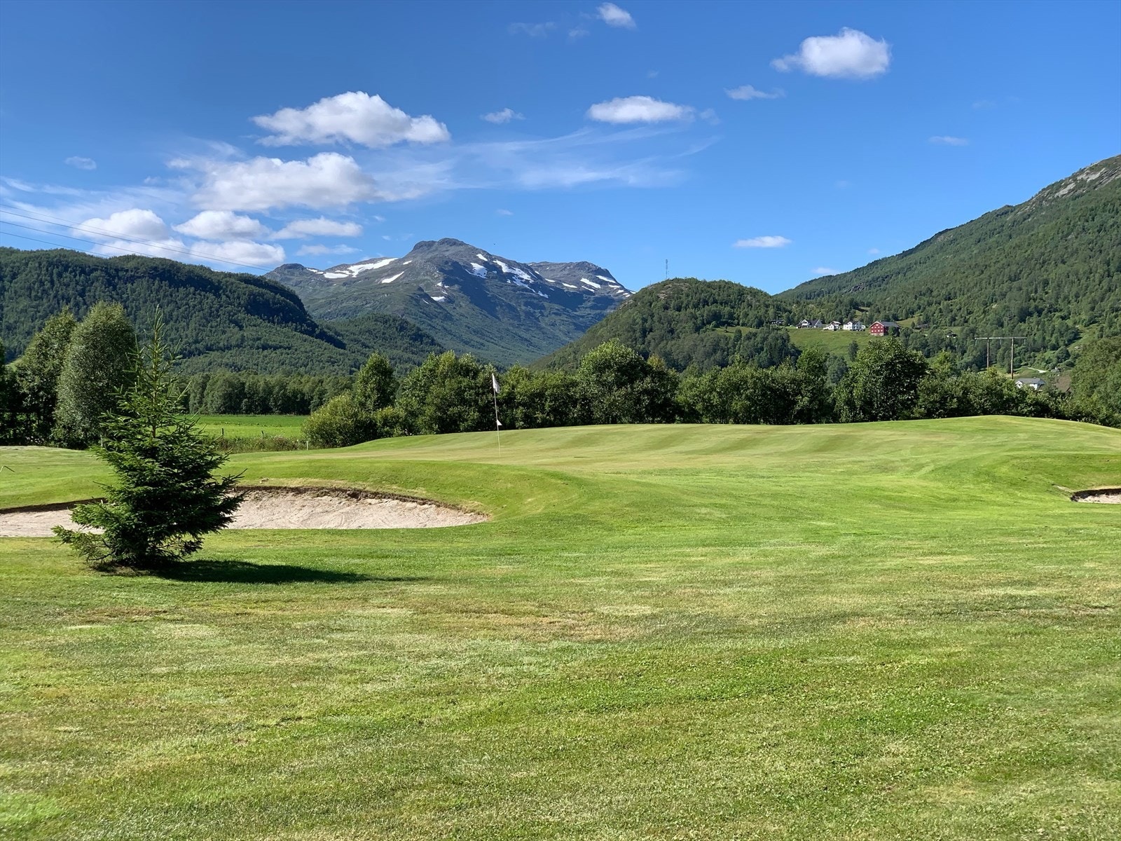 Golfbane i Grøndalen med en av verdens beste utsikter? Galleribilde
