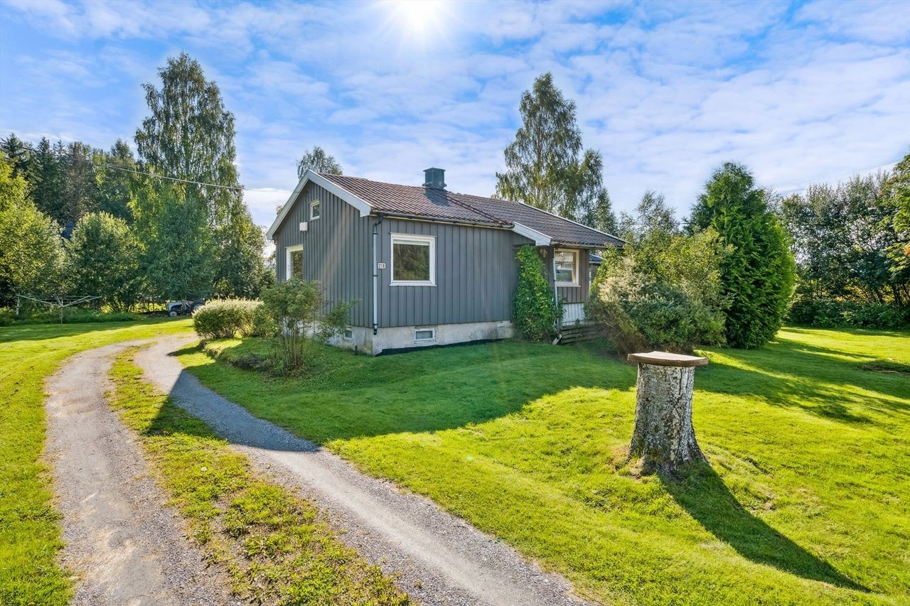 Enebolig bygget i 1941 og senere tilbygget Galleribilde