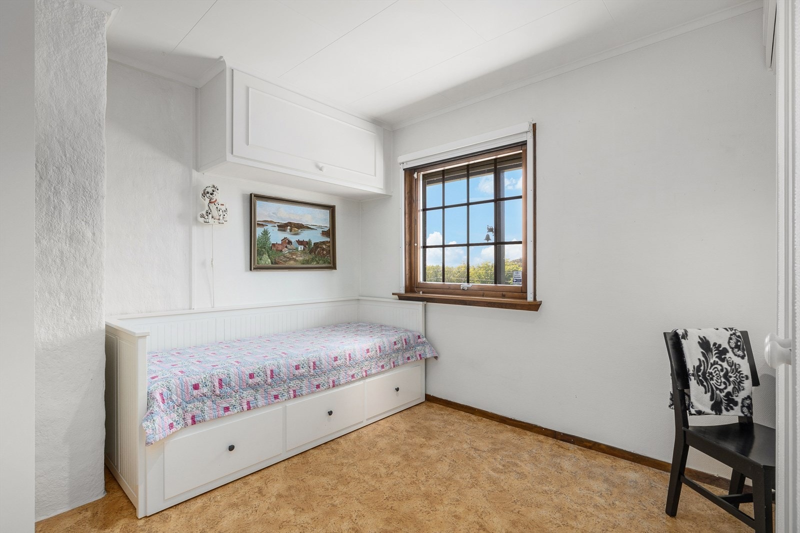 Underetasjen er innredet med to soverom. Galleribilde
