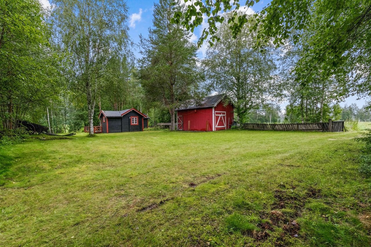 Idyllisk og usjenert eiendom, på 3,6 mål Galleribilde