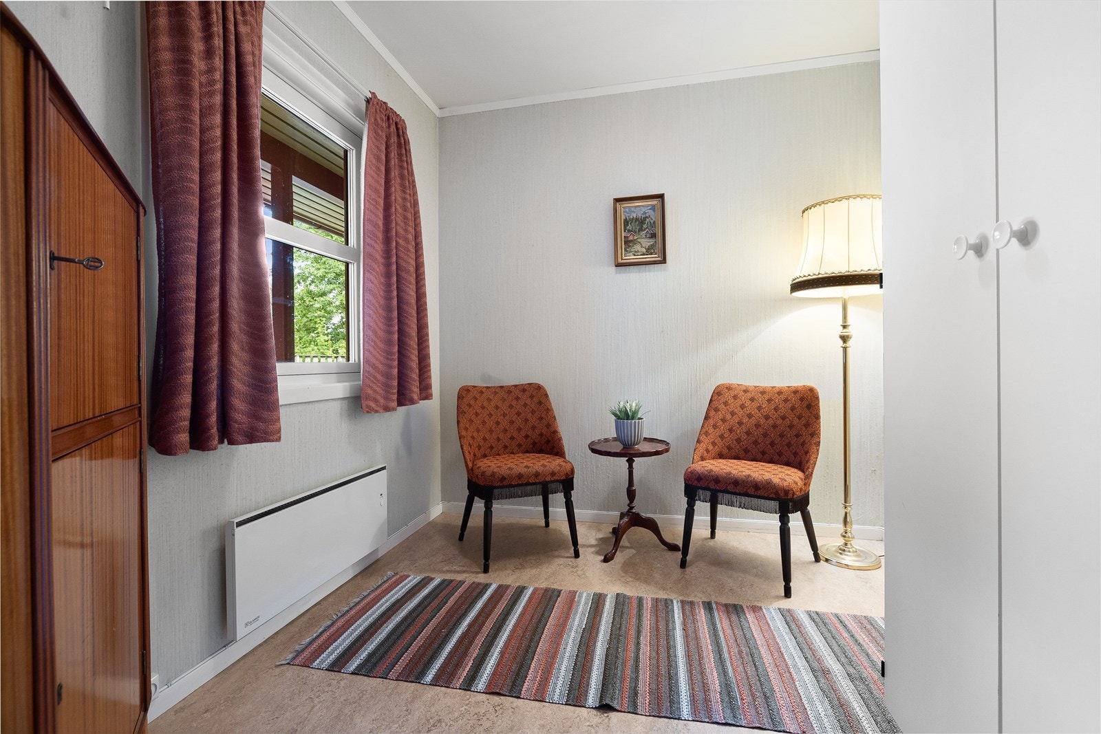 1-18.jpg Galleribilde