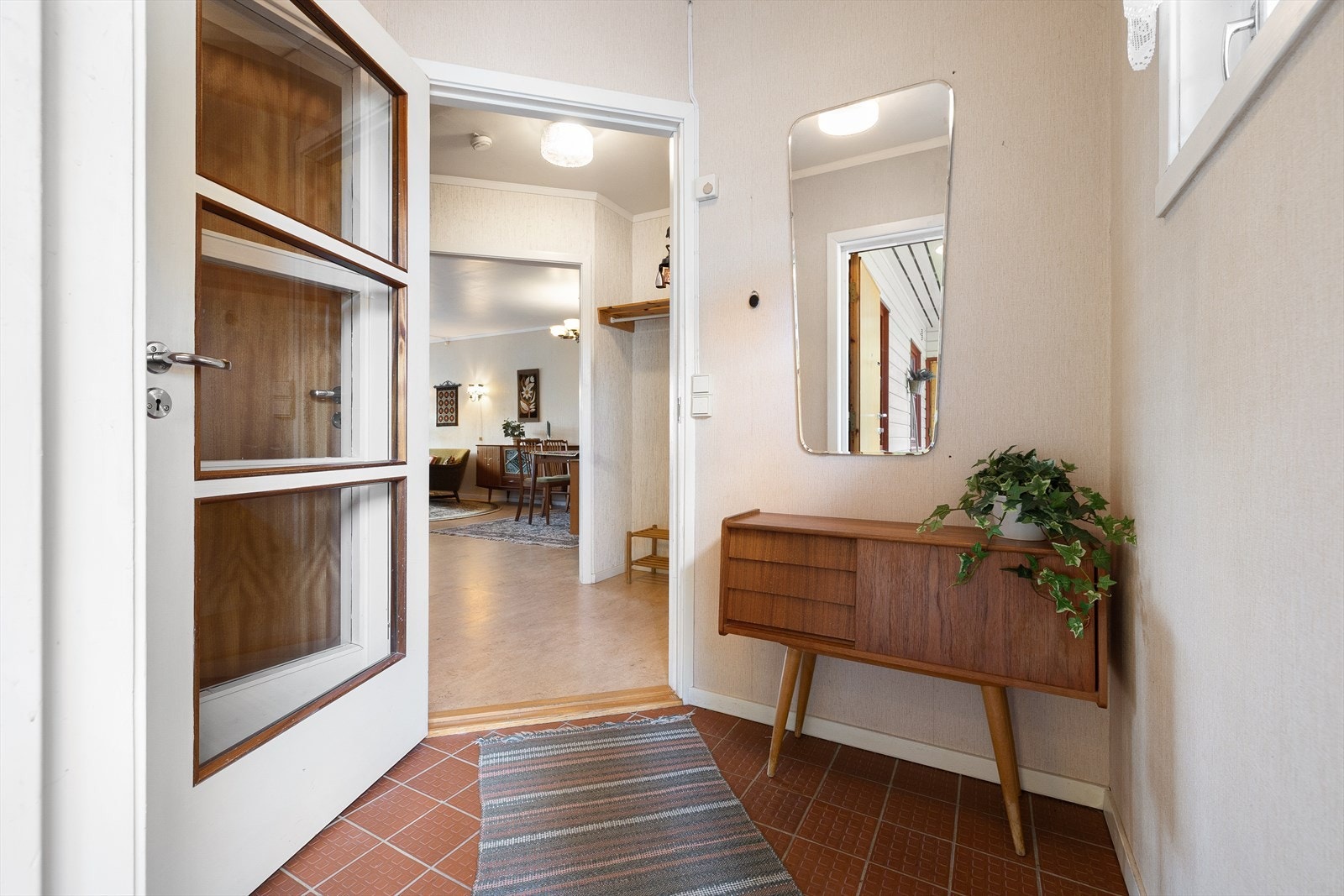 1-23.jpg Galleribilde