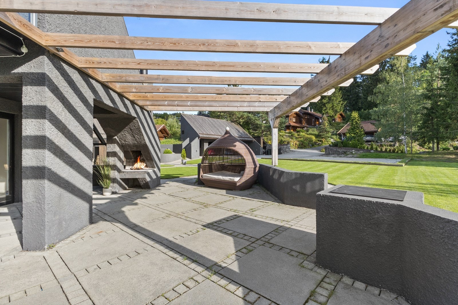 Uteplass Galleribilde