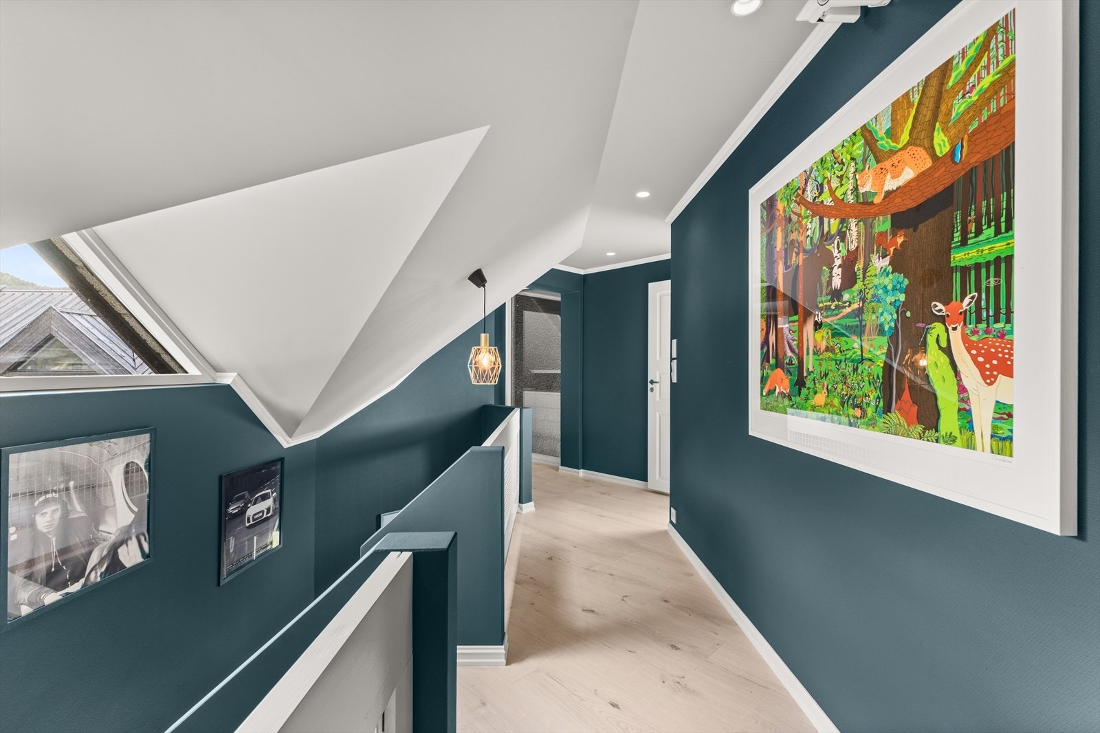 Gang med downlights Galleribilde