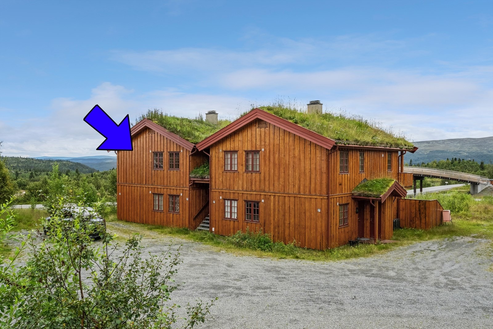 Leiligheten ligger i 2. etasje i sameiet Grønebakkin. Galleribilde