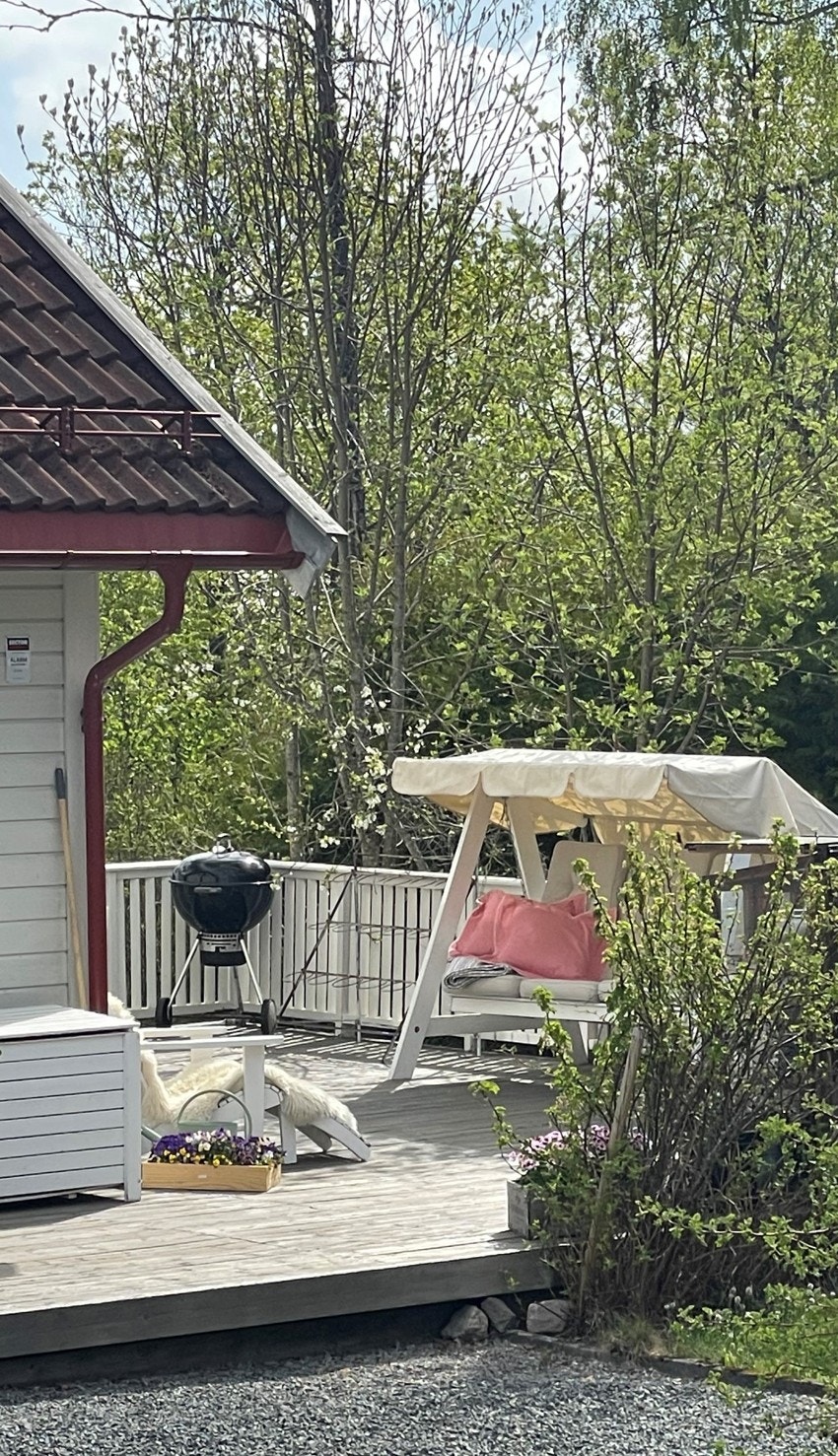 Usjenert idyll med deilig uteplass. Galleribilde
