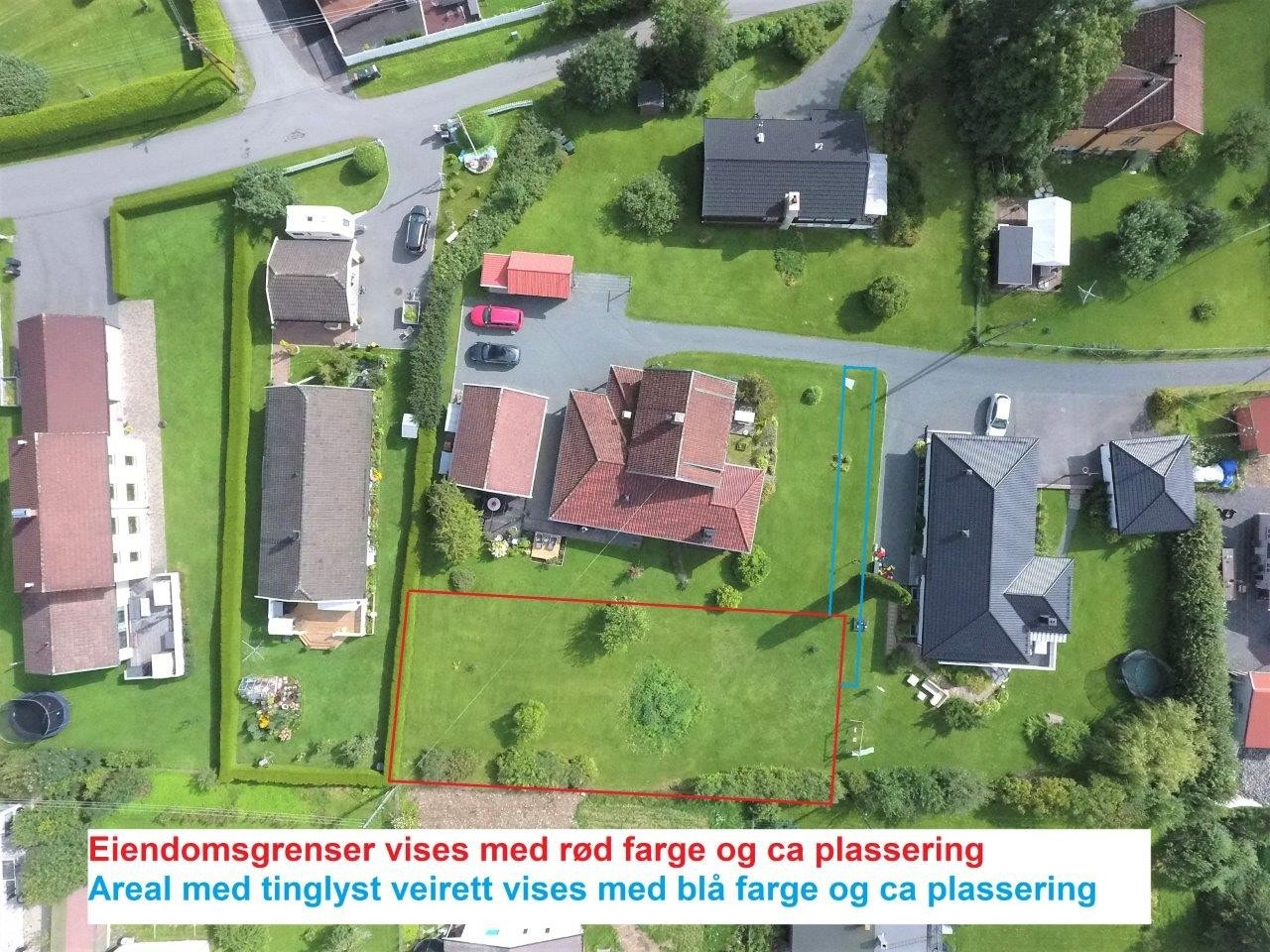 Stor solrik tomt innerst i blindvei Galleribilde