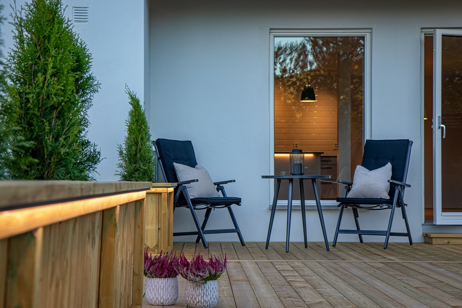 Uteområde m/pergola Galleribilde