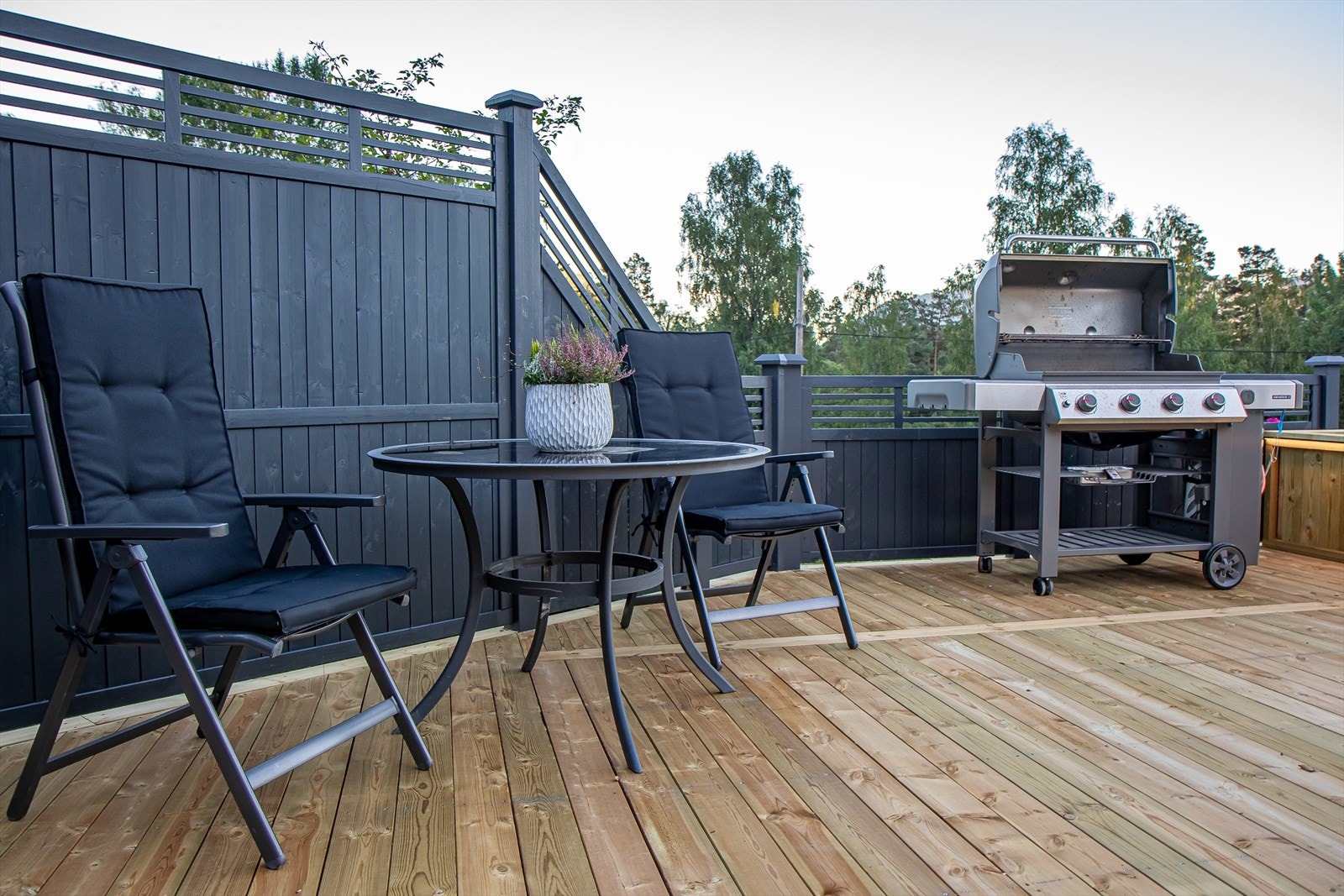 Uteområde m/pergola Galleribilde