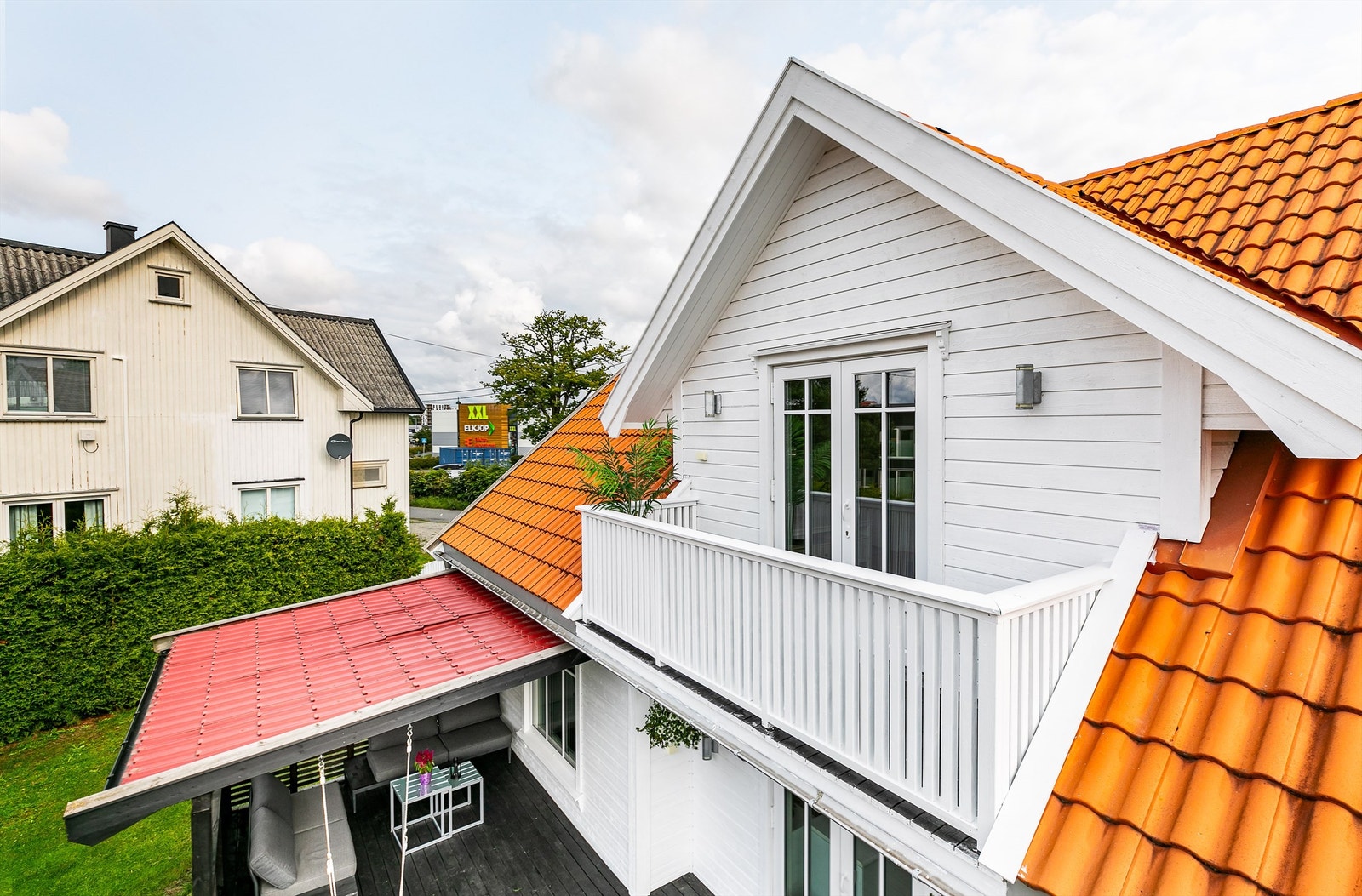 Balkongen utgjør et luftig alternativ til terrassen. Galleribilde