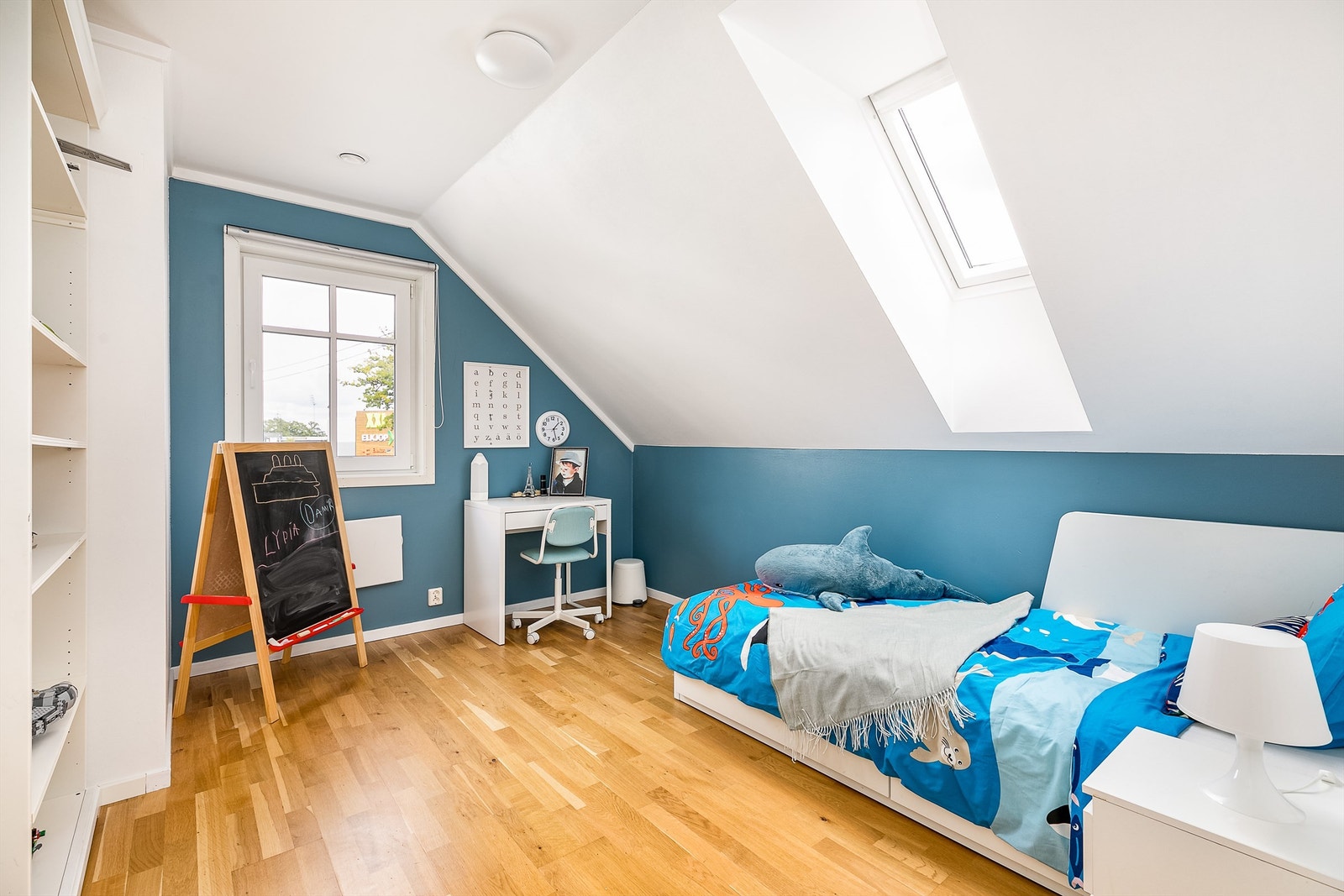 Barnerommene gir familiens yngste god plass i egne omgivelser. Galleribilde