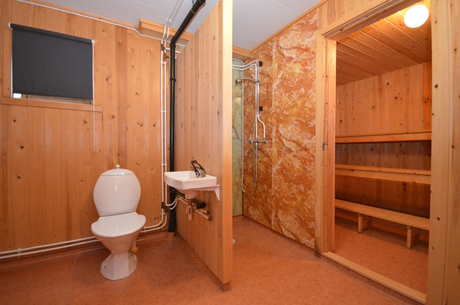 Badstue med wc og dusj Galleribilde