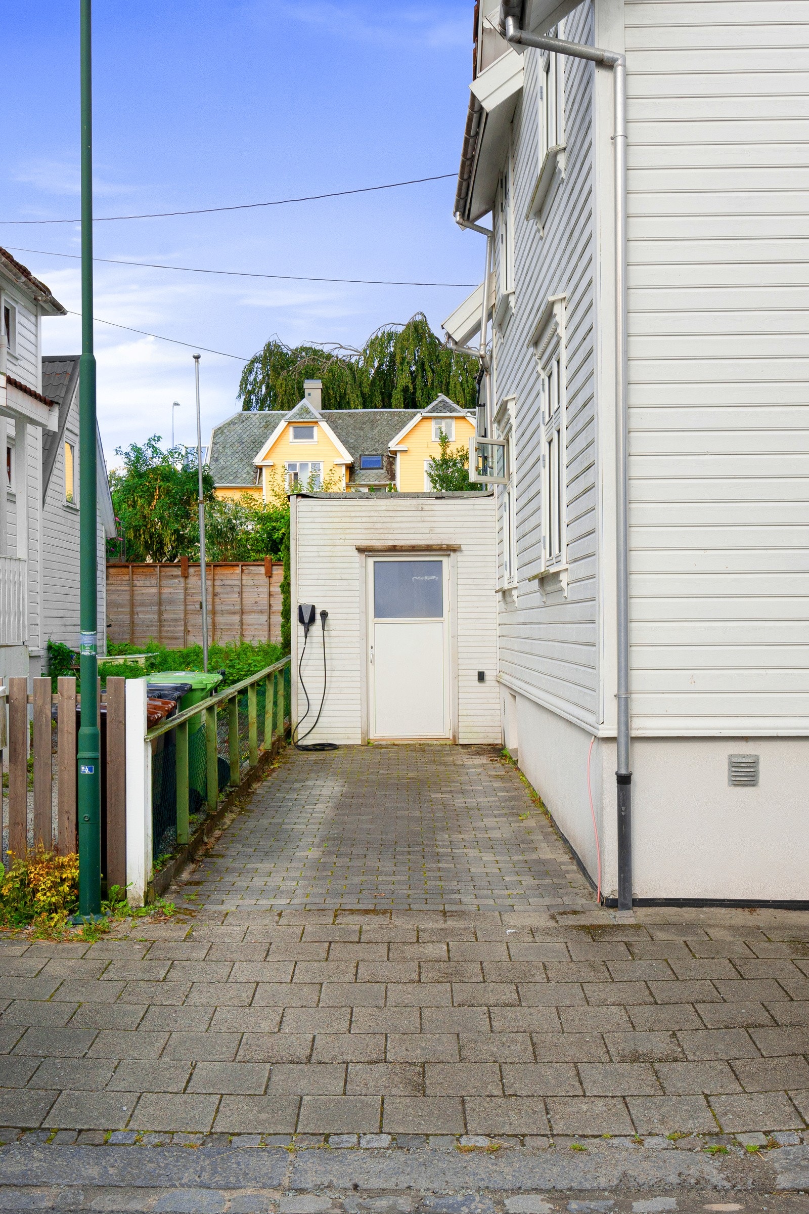 I forbindelse med parkeringen har man også en utvendig bod på ca. 4 kvm. Galleribilde