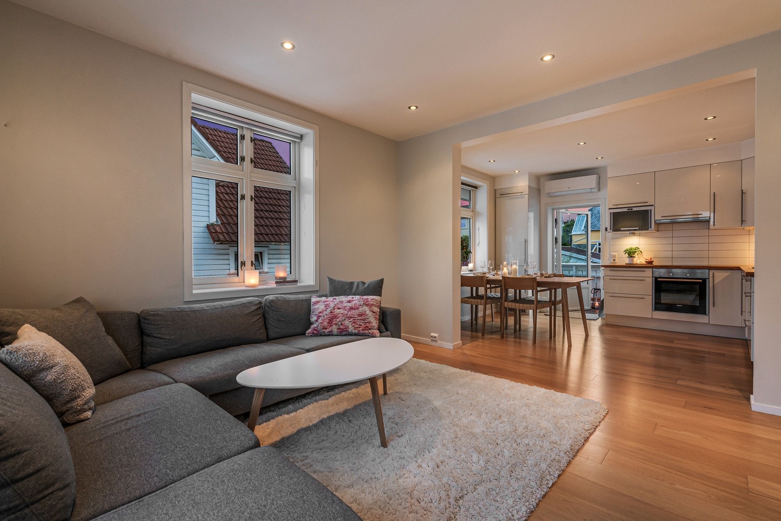 Kveldsbilde - Stue Galleribilde