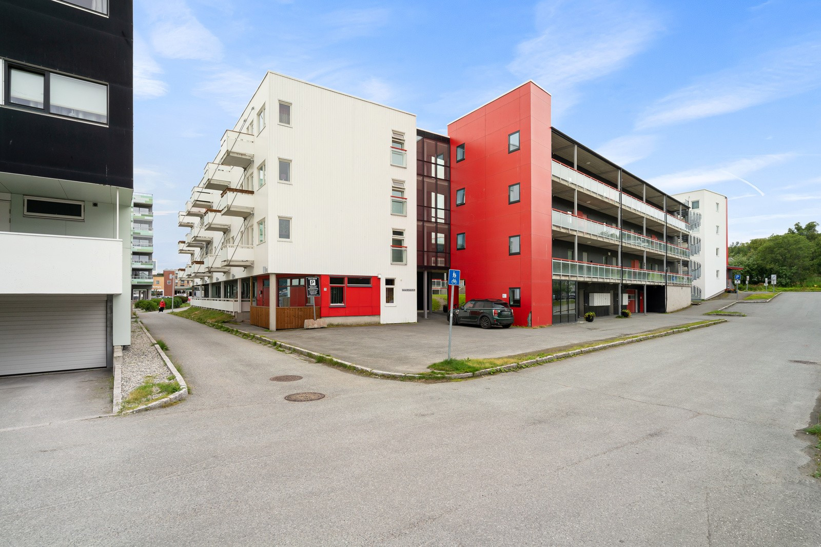Velkommen til Sjøstranda 69 - Presentert av Sne Eiendomsmegling ved Robin Cornelius Lund!