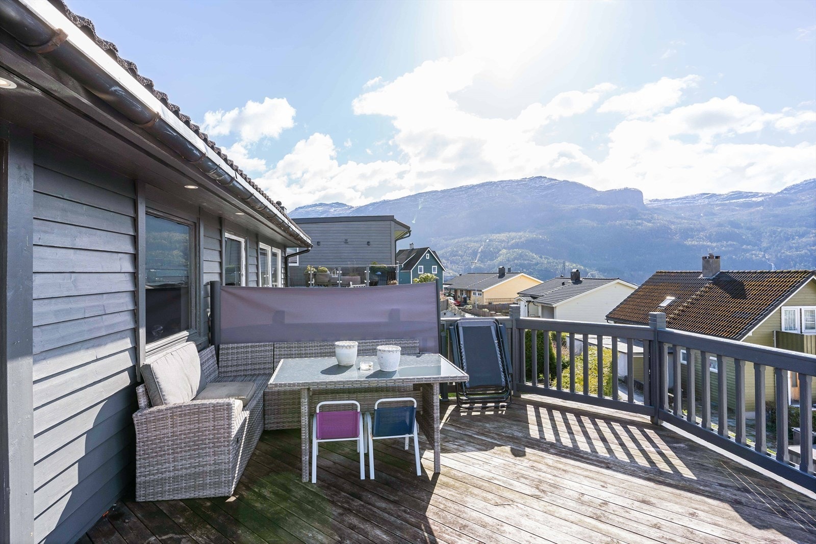 Terrasse med gode solforhold Galleribilde