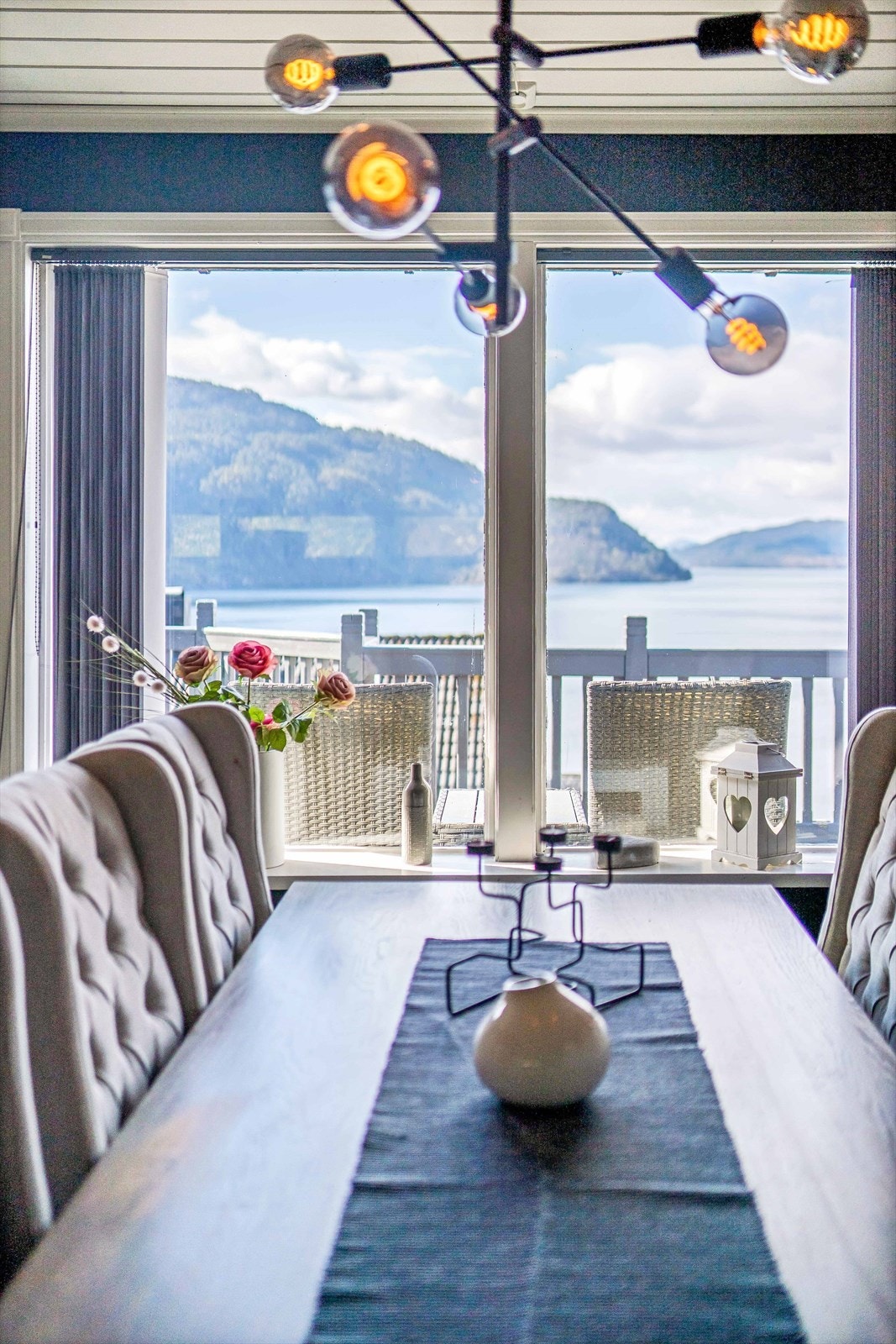 Utsikt fra spiseplass Galleribilde