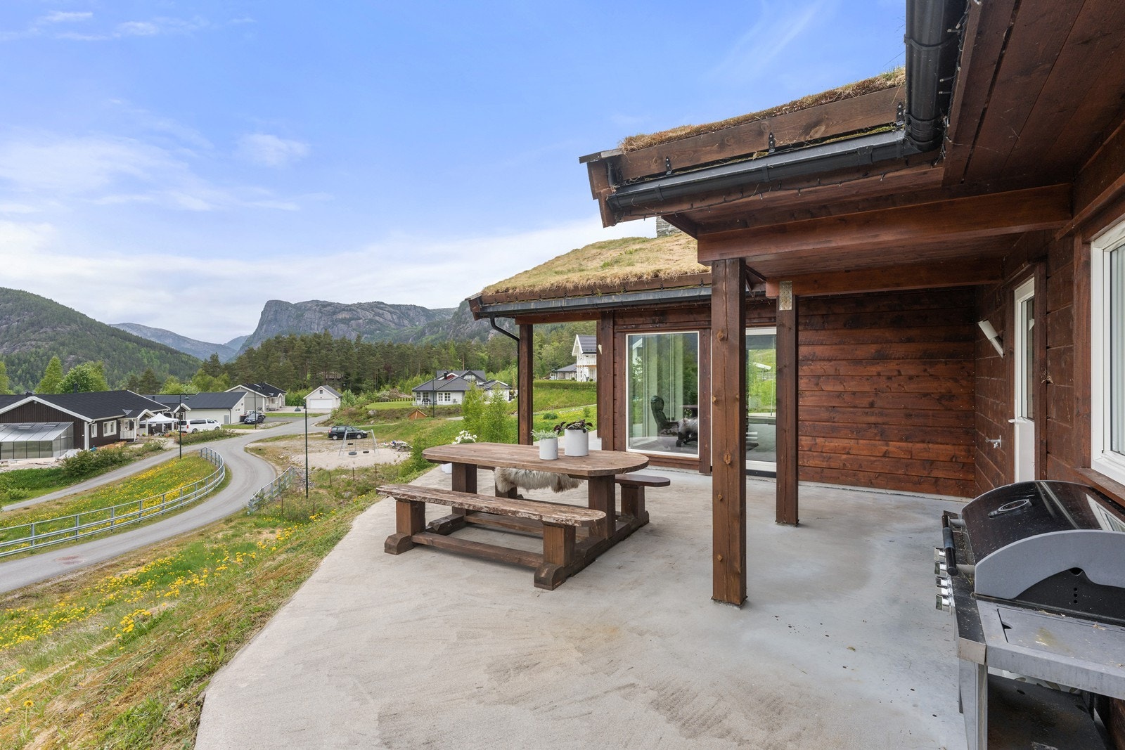 Støpt uteområde er enklere å vedlikeholde og ser fint ut i lang tid Galleribilde