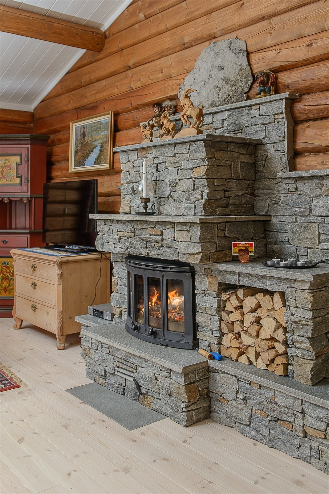 Peis for varme og hygge. Galleribilde