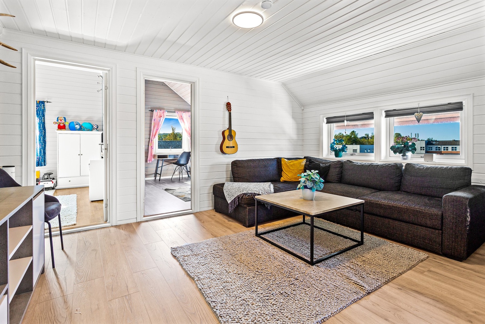 Innbydende og koselig etasje Galleribilde