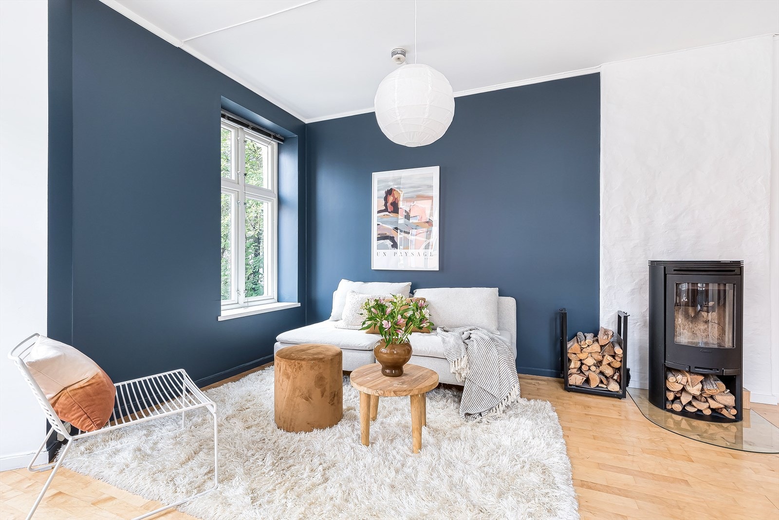 Her får du rikelig med både plass, lys og luft. Leiligheten er på 68 kvadratmeter, og har en svært god og innholdsrik planløsning. Galleribilde