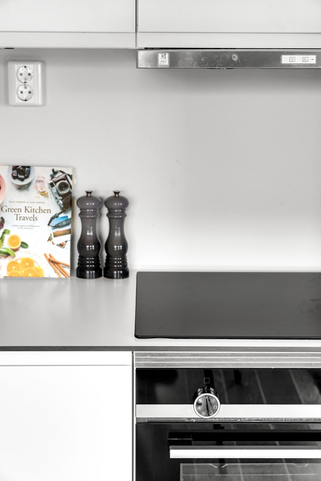 Komfyrvakt og waterguard montert. Galleribilde