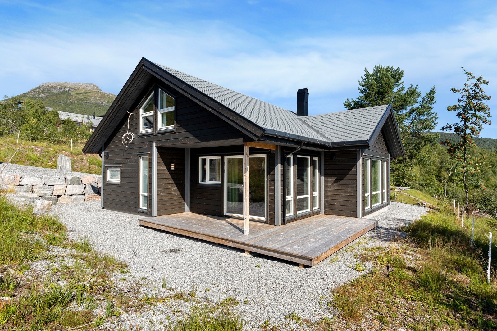 Velkommen til en nyere hytte i Tudalen på Fjellsætra. Galleribilde