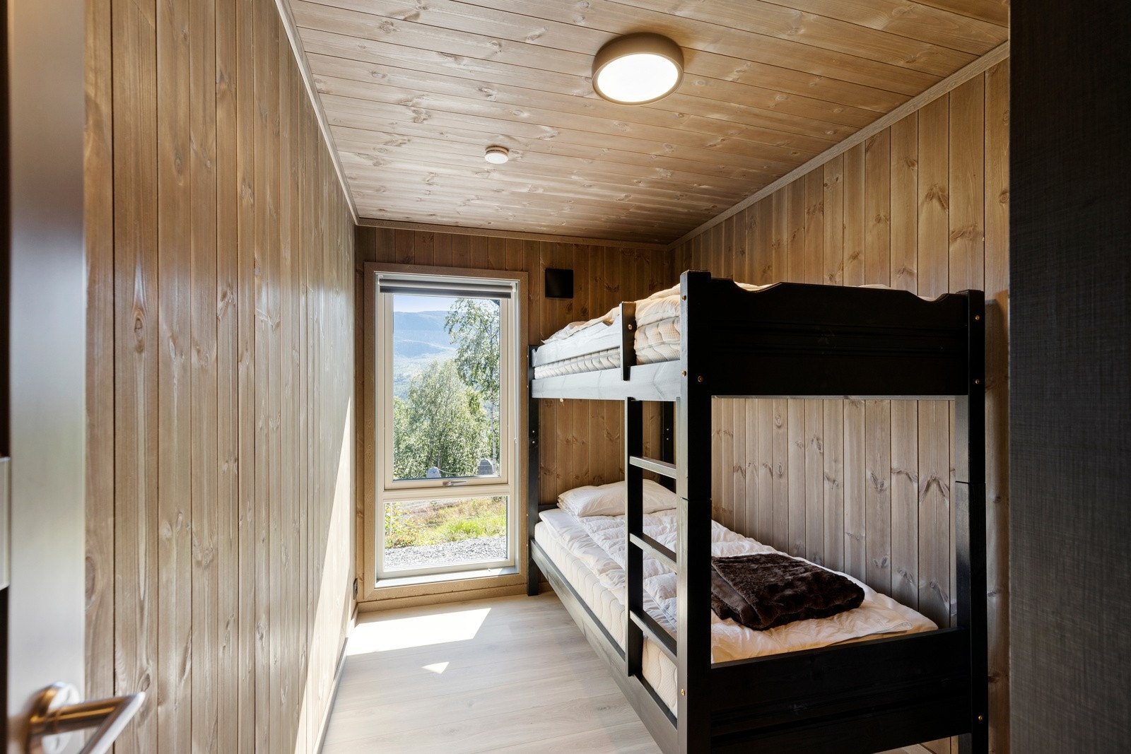 Samtlige soverom har medfølgende garderobeskap. Galleribilde