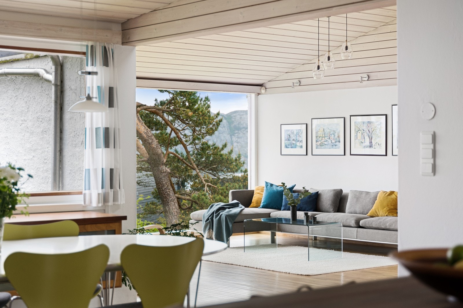 Stue/spisestue. Galleribilde