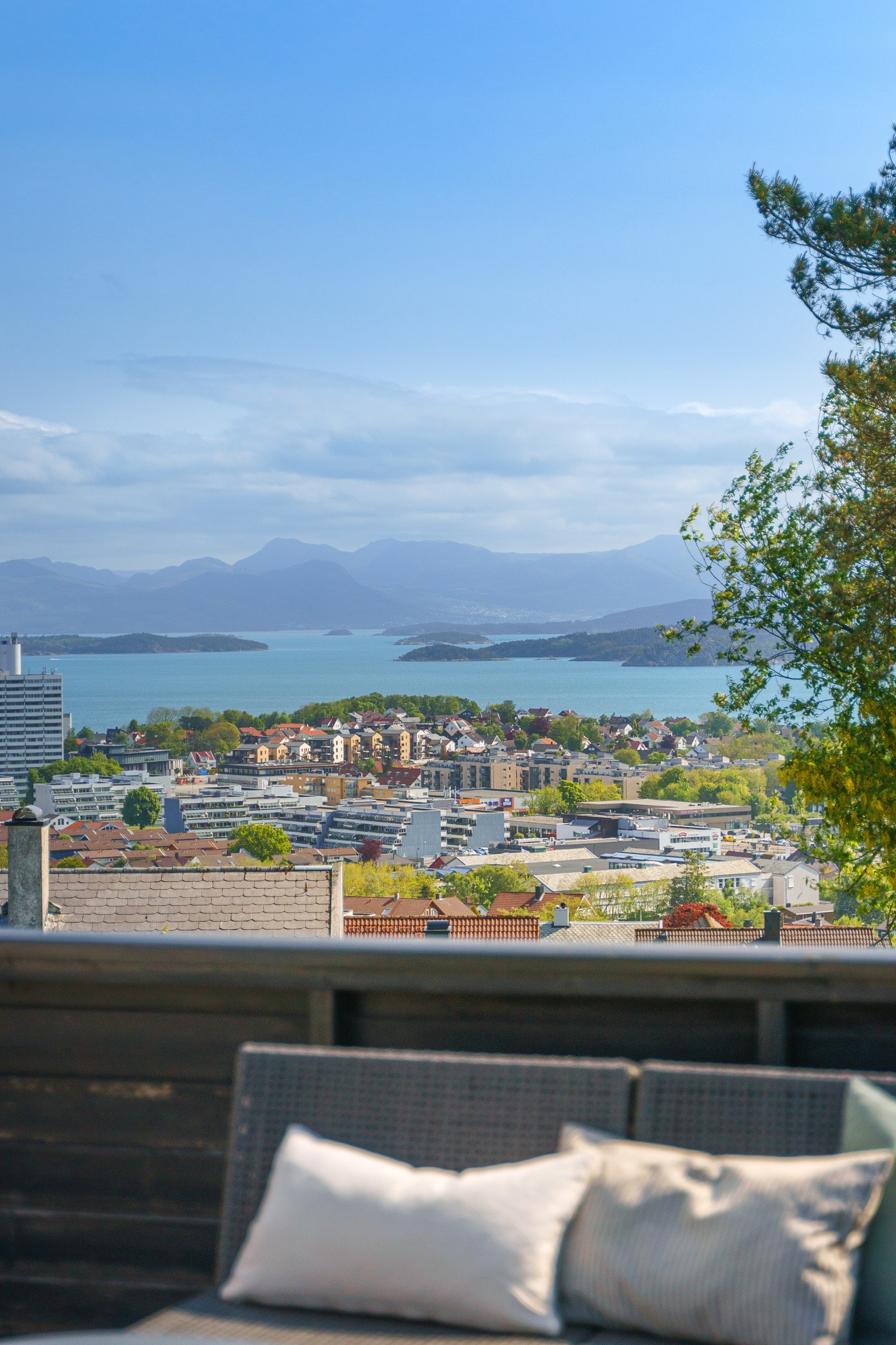 Utsikt fra uteområde. Galleribilde