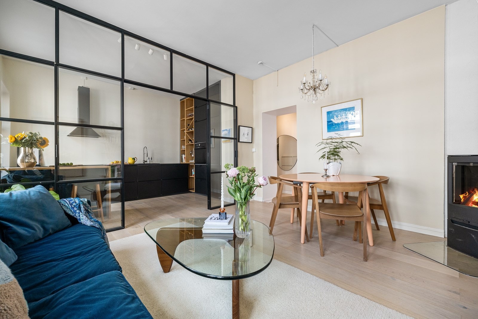 Rommets størrelse byr på flere møbleringsalternativer Galleribilde