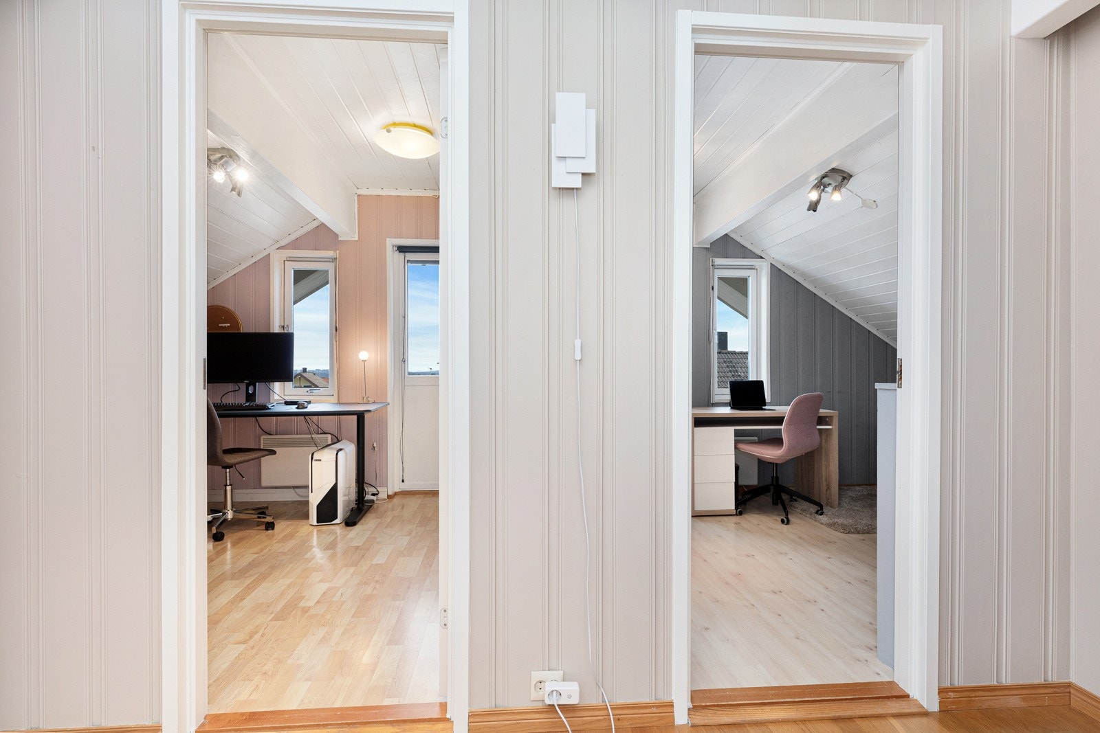 Det er to soverom beliggende i 2. etasje. Galleribilde