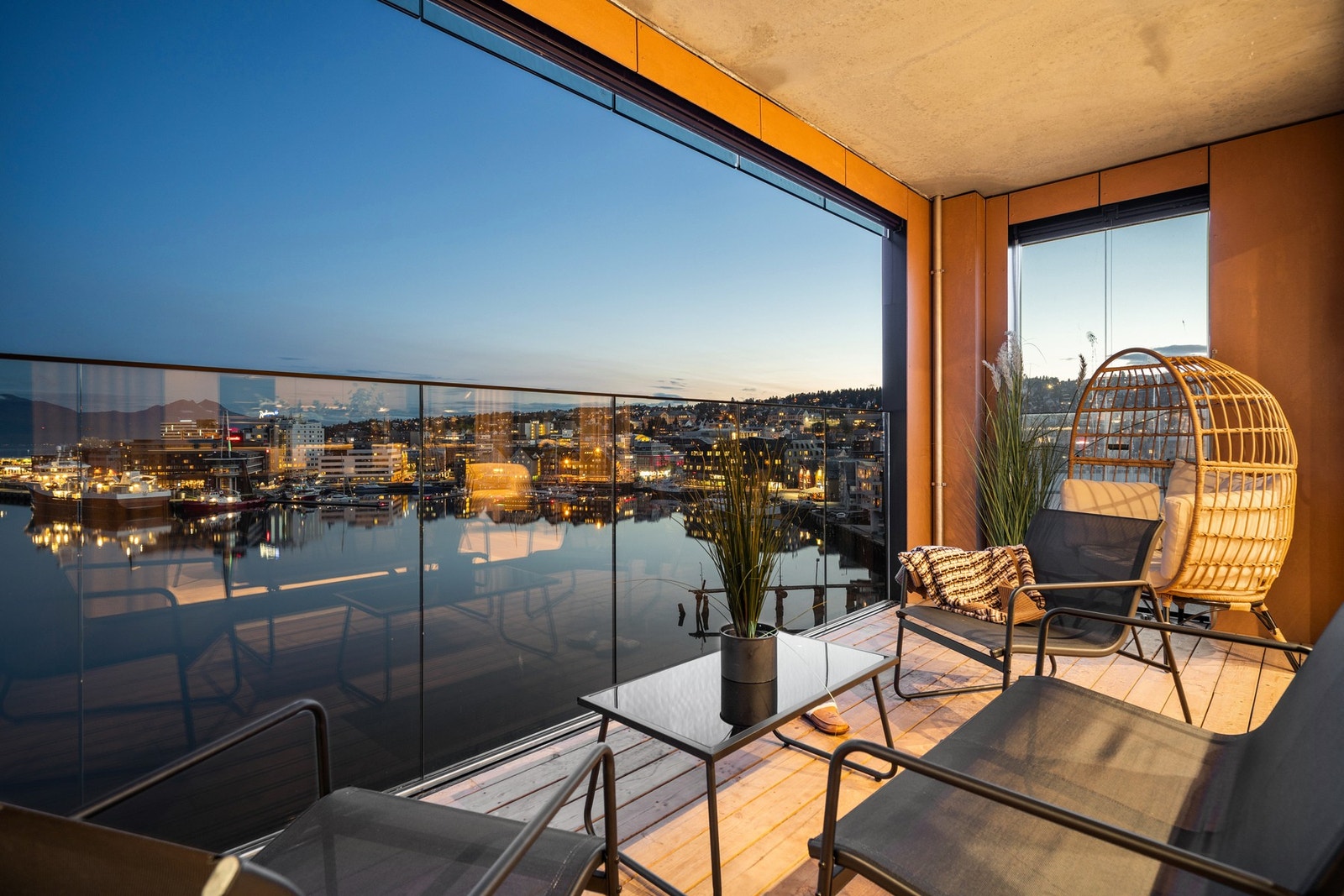 Her er Tromsø`s skyline. Her får du den kule storbyfølelsen. Galleribilde