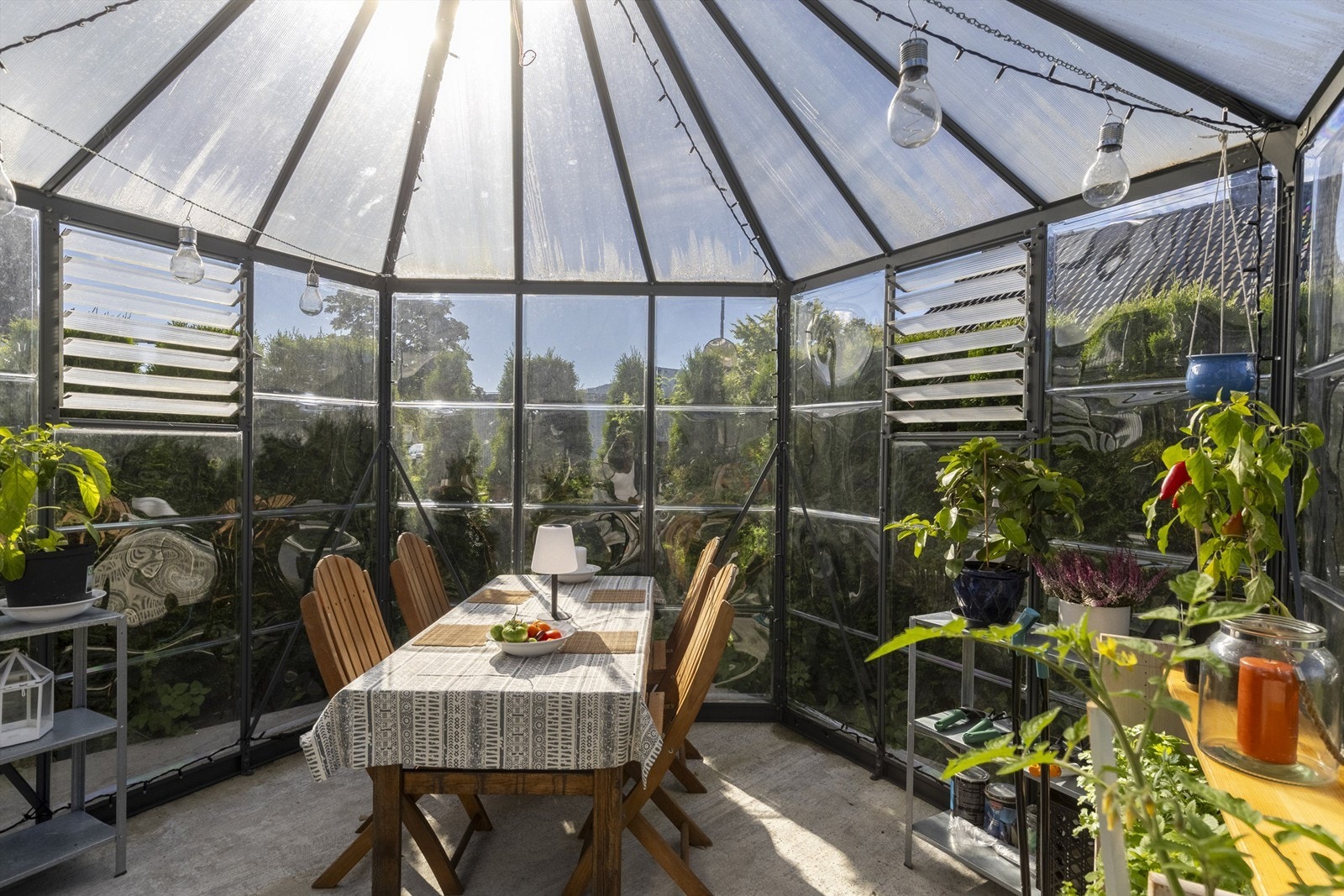 Drivhus/paviljong på markterrassen Galleribilde