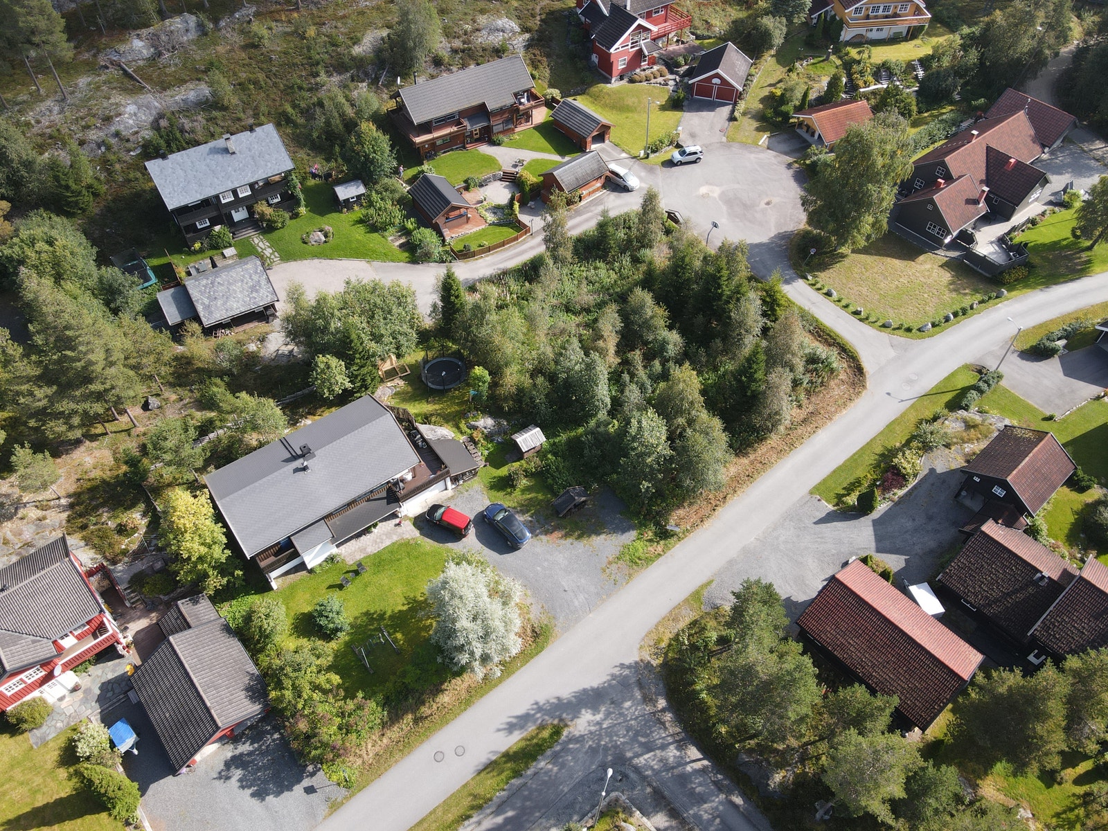 Rolig boligområde med ingen gjennomgangstrafikk. Galleribilde