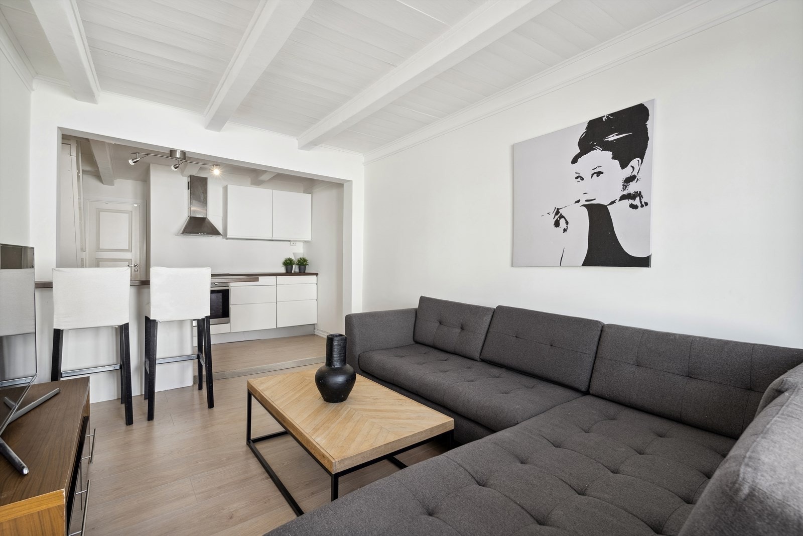 Stue/kjøkken nr. 2, i 1. etasje Galleribilde