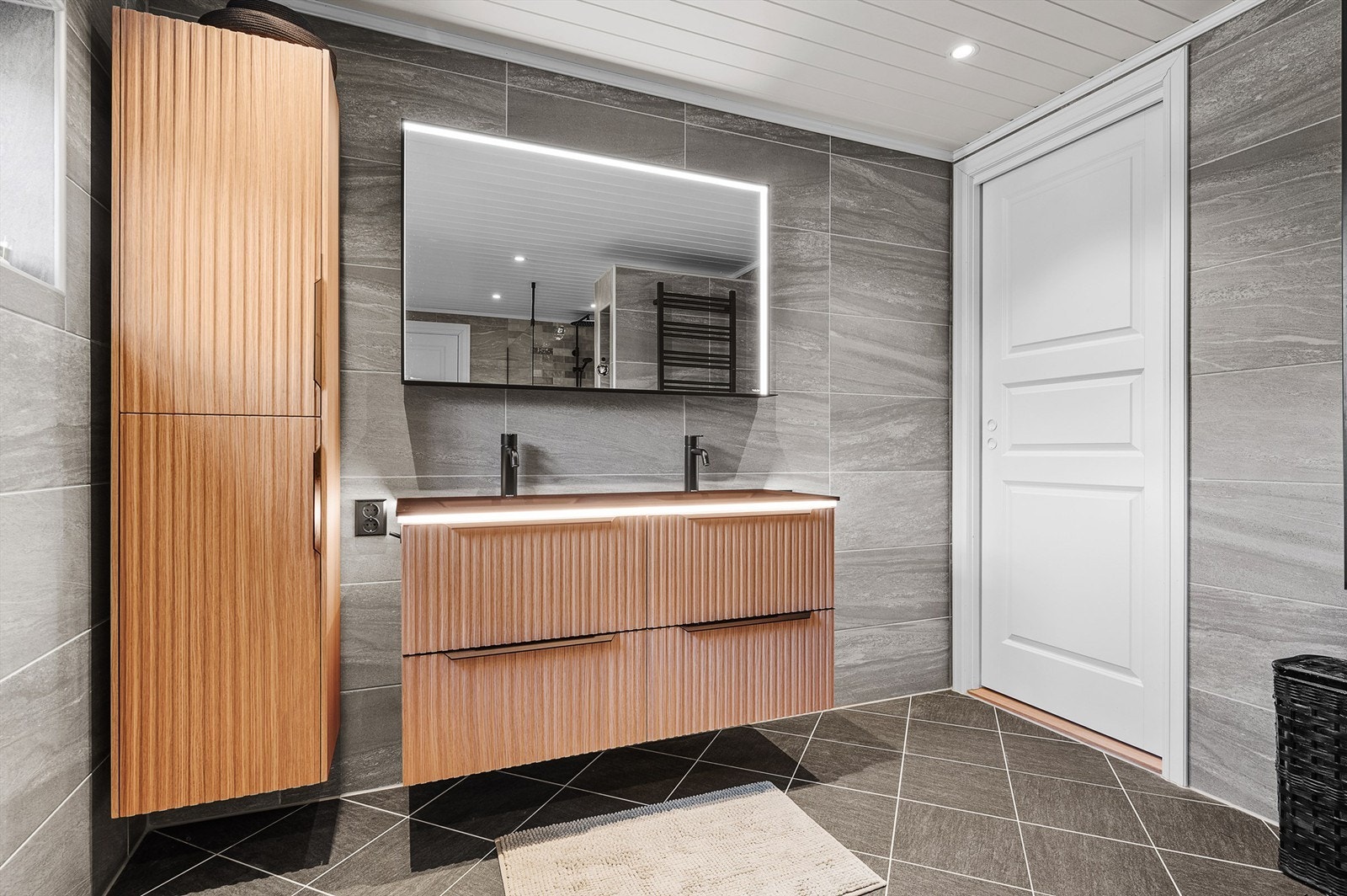 Bad tilknyttet master bedroom. Helt nytt i 2022 Galleribilde