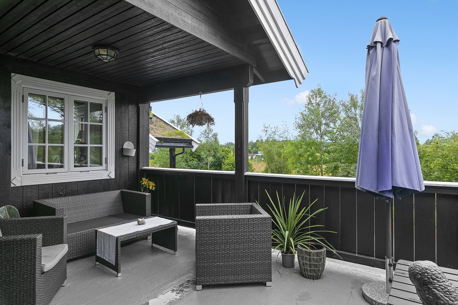 Deilig usjenert terrasse Galleribilde