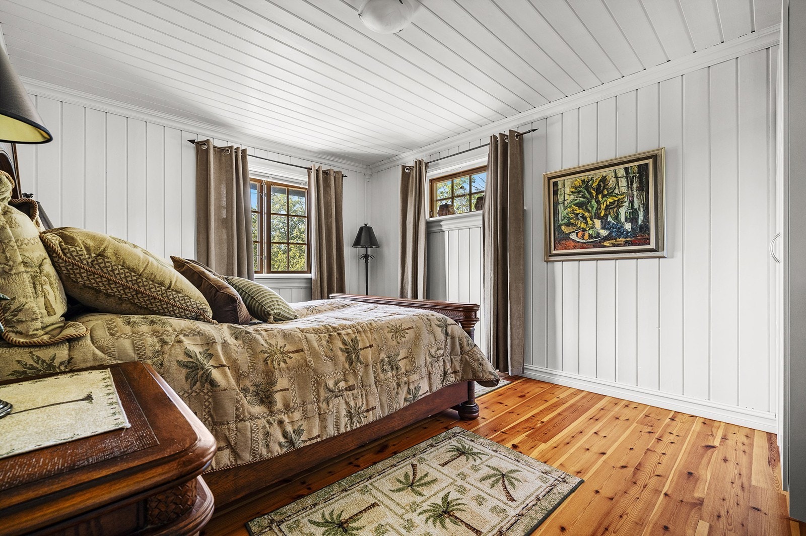 Boligen har potensielt 9 soverom til disposisjon Galleribilde