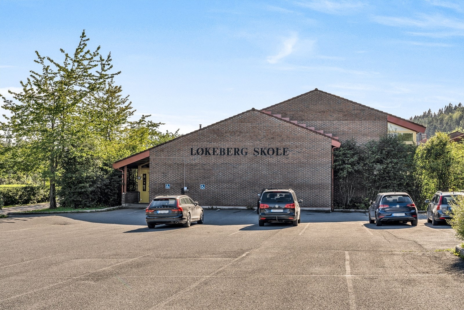 Løkeberg skole. Galleribilde