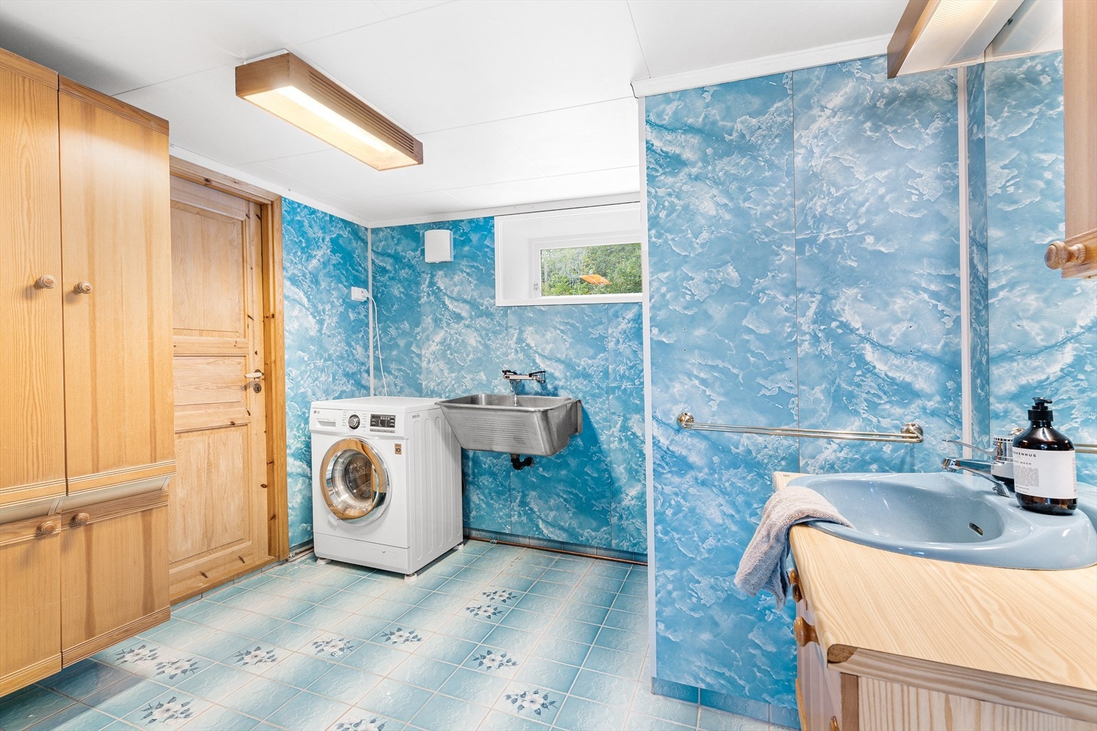 adkomst til bod fra bad. Galleribilde