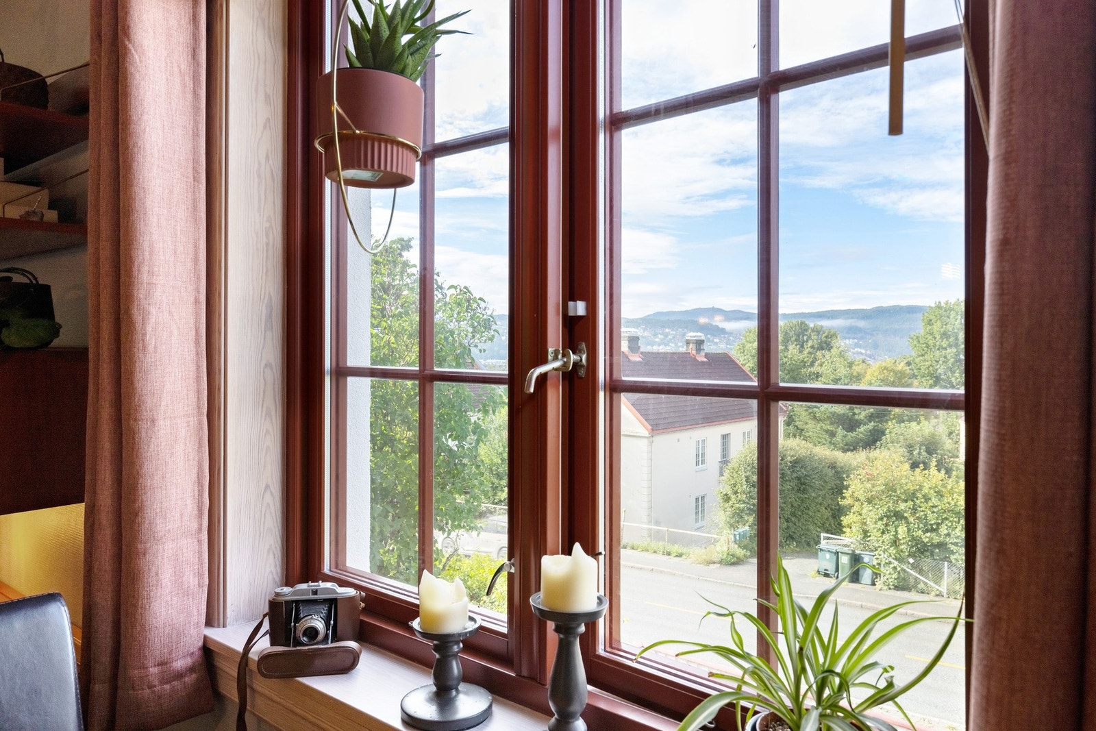 Fin utsikt fra stuevinduene Galleribilde