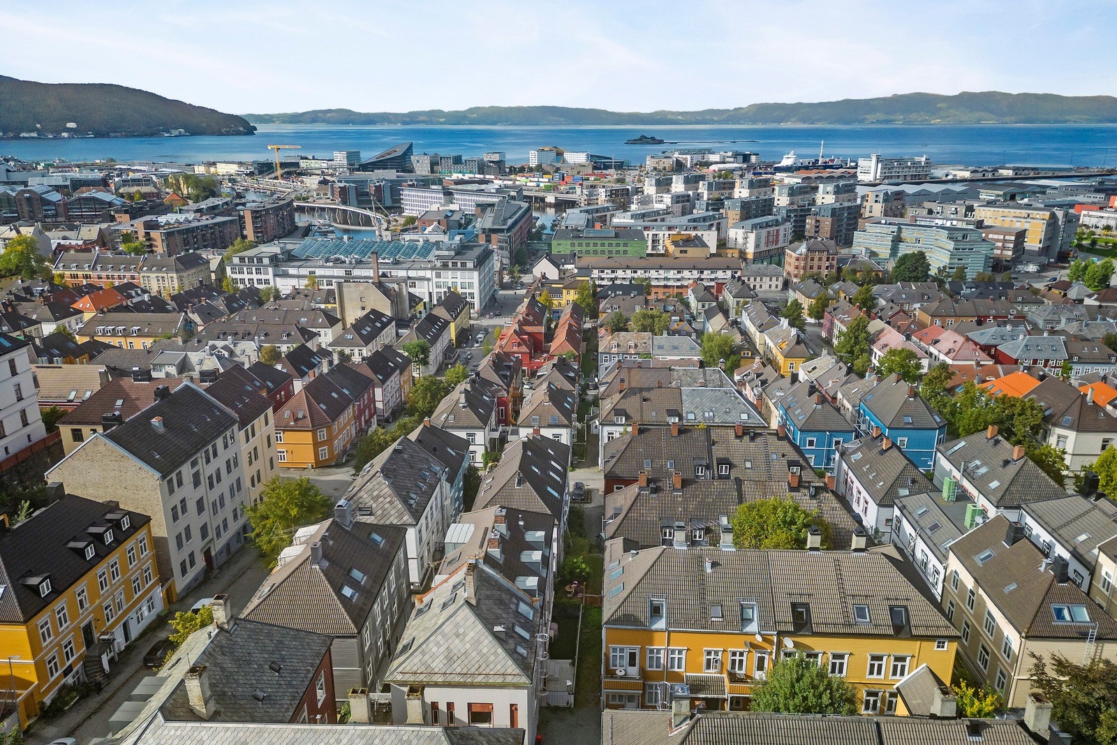 Oversiktsbilde sett fra Møllenberg, mot Solsiden Galleribilde
